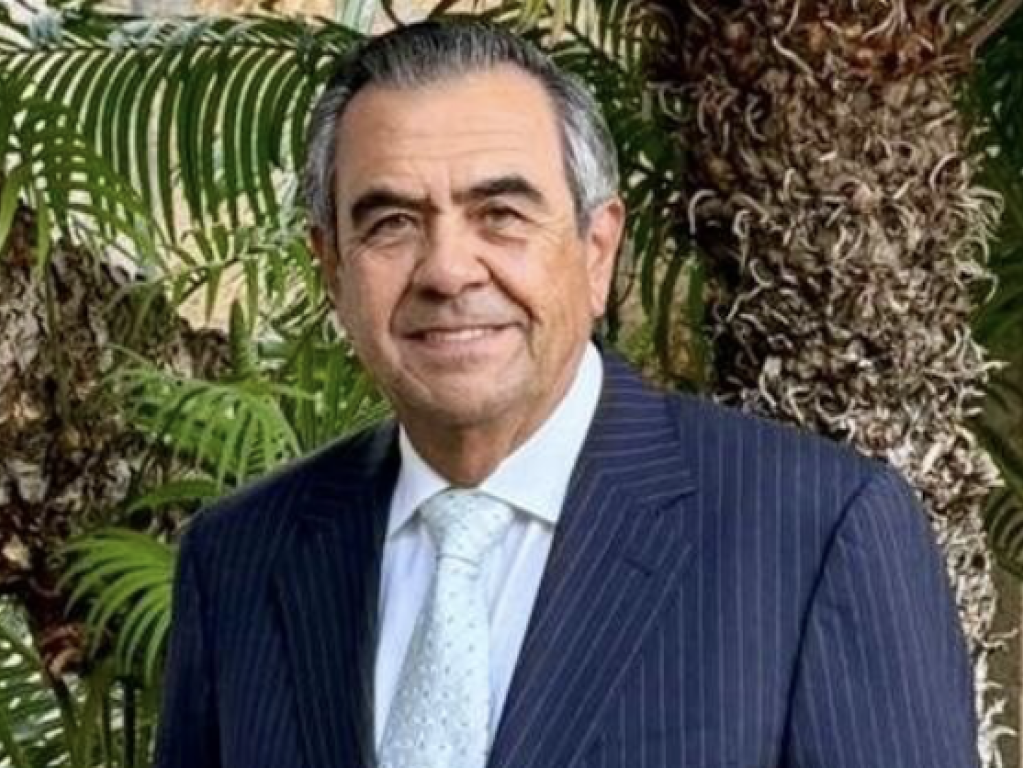 Eduardo Javier Tapia Camou (CP'76)